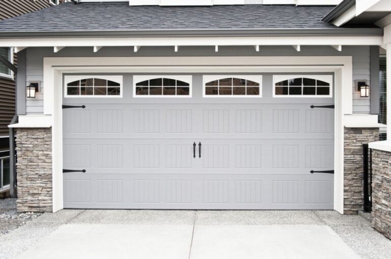 Reasons you need your garage door re-sprayed